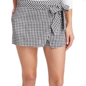 Vineyard Vines Gingham Seersucker Skort